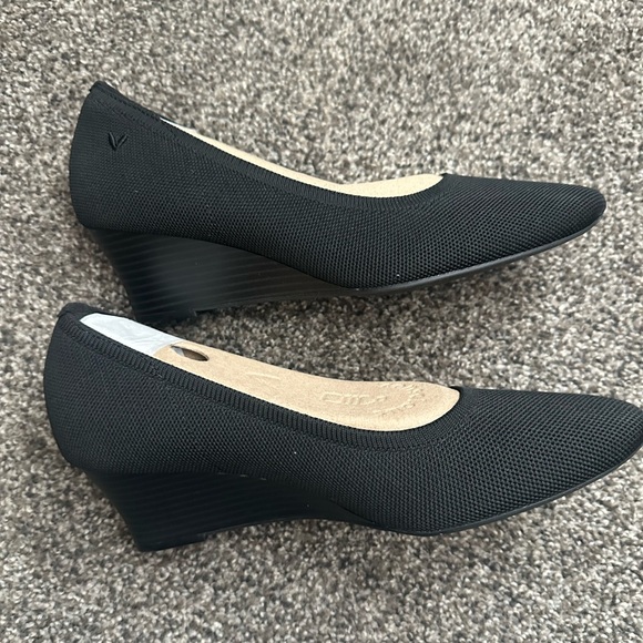 Vivaia Tamia Wedge Pro Black 39.5 (8.5 US) - Picture 3 of 8